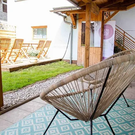 Gutshof Zum Wurzgarten منزل للإقامة *