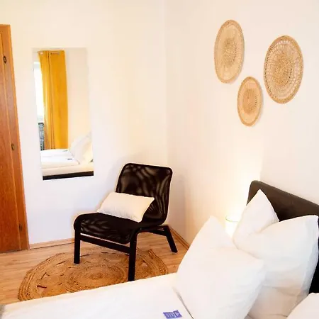 Gutshof Zum Wurzgarten منزل للإقامة