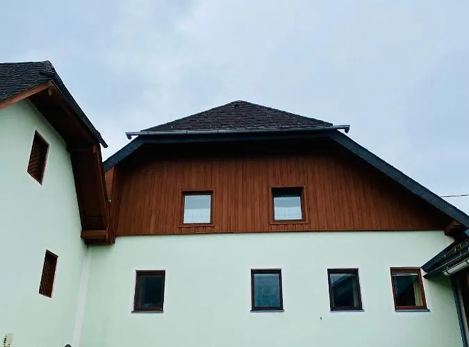 Gutshof Zum Wurzgarten Homestay *