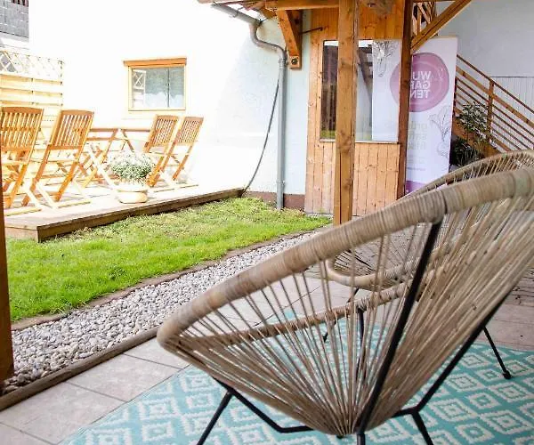 Gutshof Zum Wurzgarten Homestay *