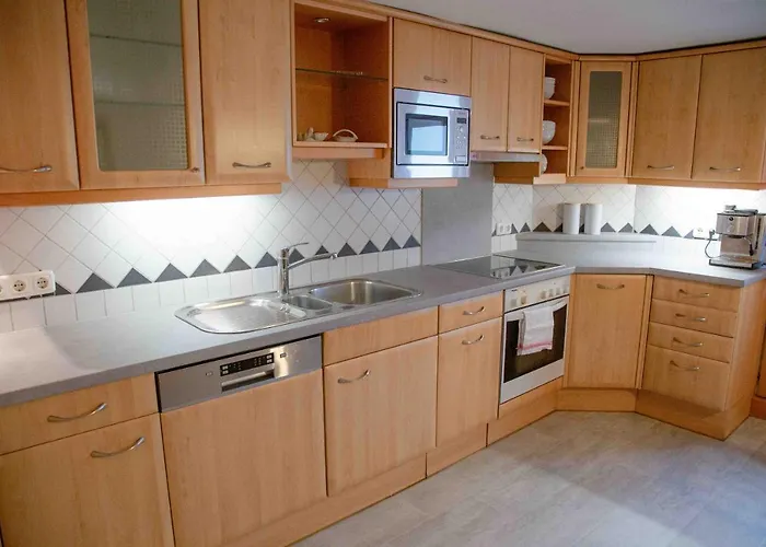 Homestay Gutshof Zum Wurzgarten *