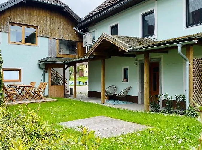 Gutshof Zum Wurzgarten * Hainbach