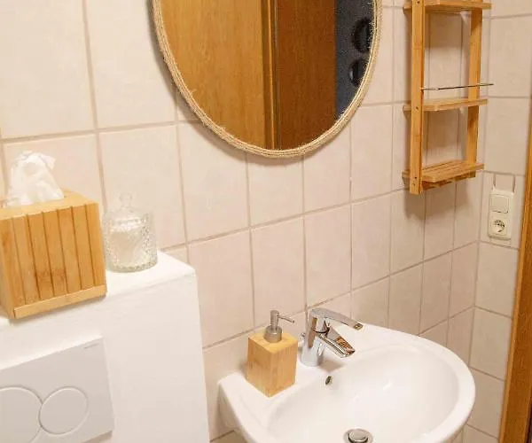 Gutshof Zum Wurzgarten Homestay