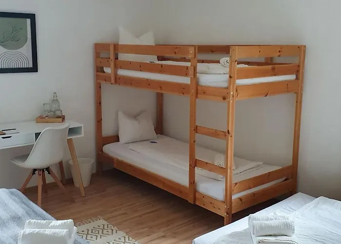 Gutshof Zum Wurzgarten Homestay *