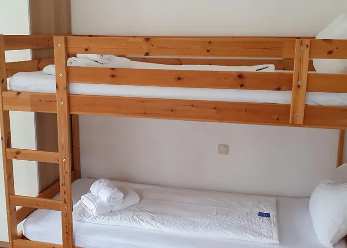 Gutshof Zum Wurzgarten Homestay Hainbach