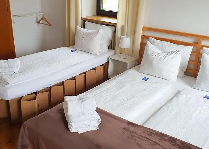 Gutshof Zum Wurzgarten * Hainbach