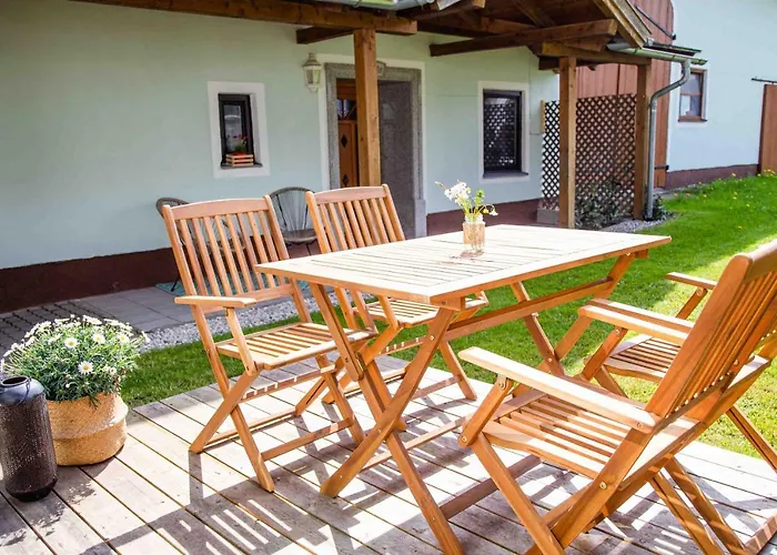 Gutshof Zum Wurzgarten * Hainbach